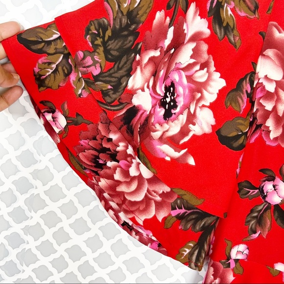 EUC Lulu’s Laclair Red Floral Print Surplice Skater Dress - Picture 8 of 13